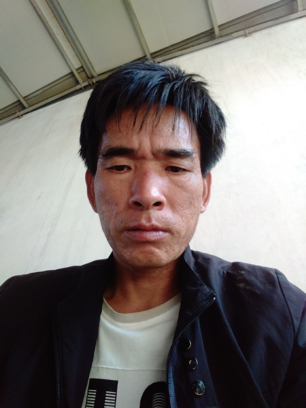 项斌的第一张照片--南京相亲服务中心