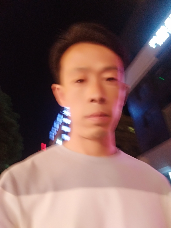 找个人来爱的第一张照片--南京相亲服务中心
