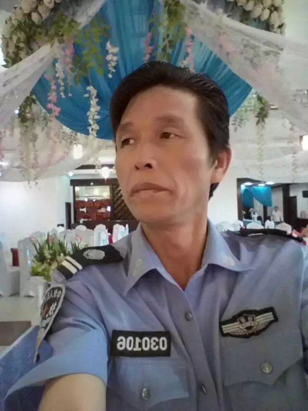 卧窗听雨的第二张照片--南京相亲服务中心