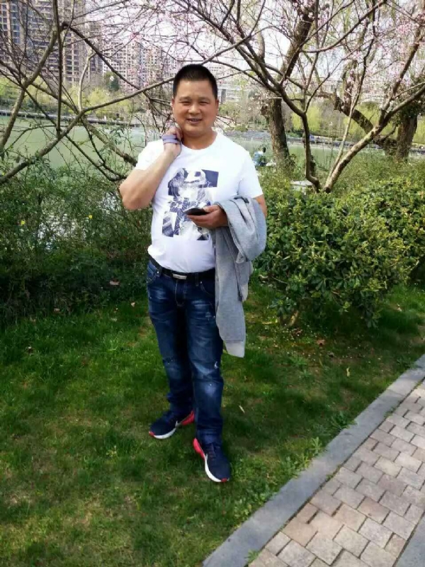 纯爷们的第一张照片--南京相亲服务中心