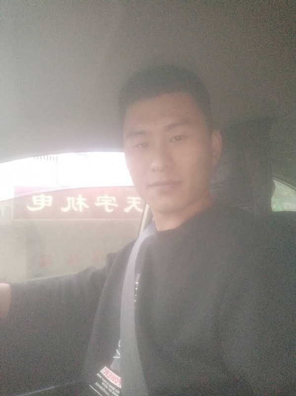 老鼠爱上猫的第一张照片--南京相亲服务中心