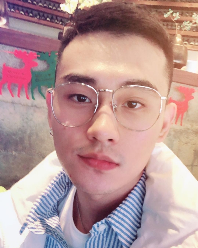 胡强很孤单的第一张照片--南京相亲服务中心