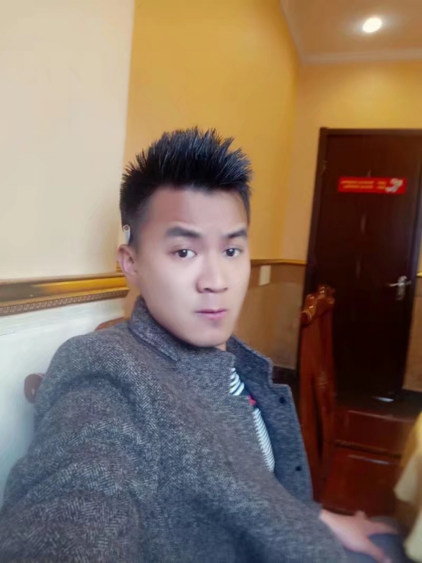 只为等你的第三张照片--南京相亲服务中心