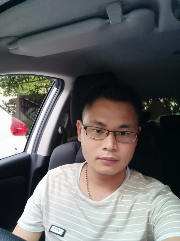 水明的第二张照片--南京相亲服务中心