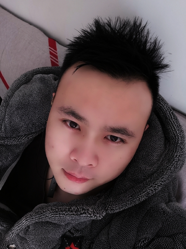 明明的第一张照片--南京相亲服务中心