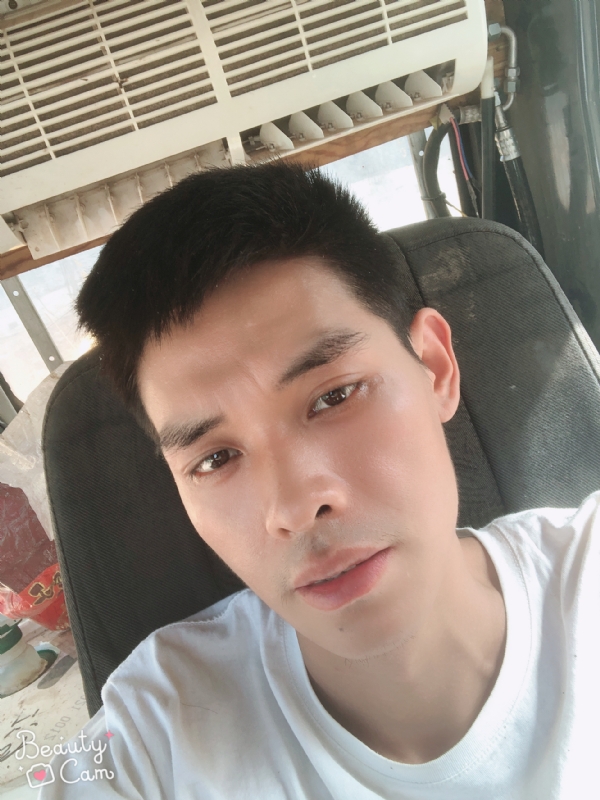 小董的第一张照片--南京相亲服务中心