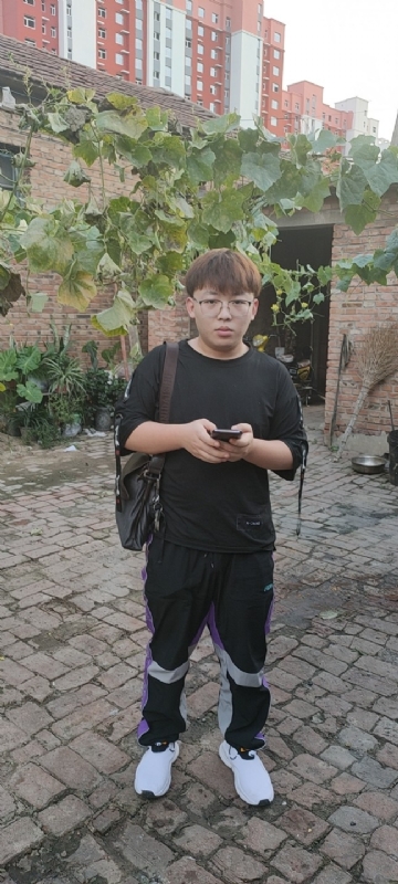 辛禹的第二张照片--南京相亲服务中心