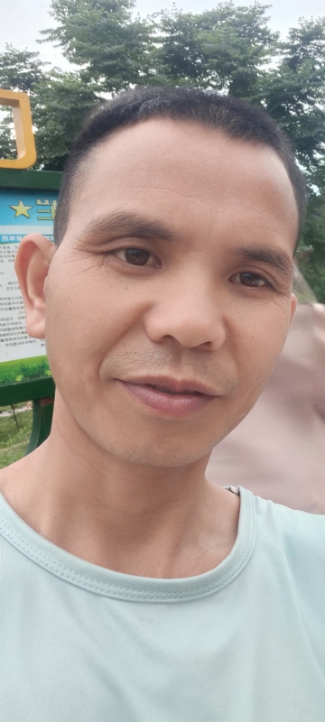 找个相爱的人结婚的第一张照片--南京相亲服务中心