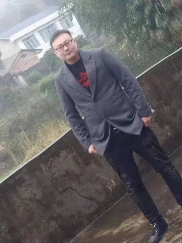 冰城的第二张照片--南京相亲服务中心