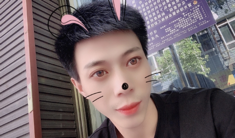 酒伴你的第一张照片--南京相亲服务中心