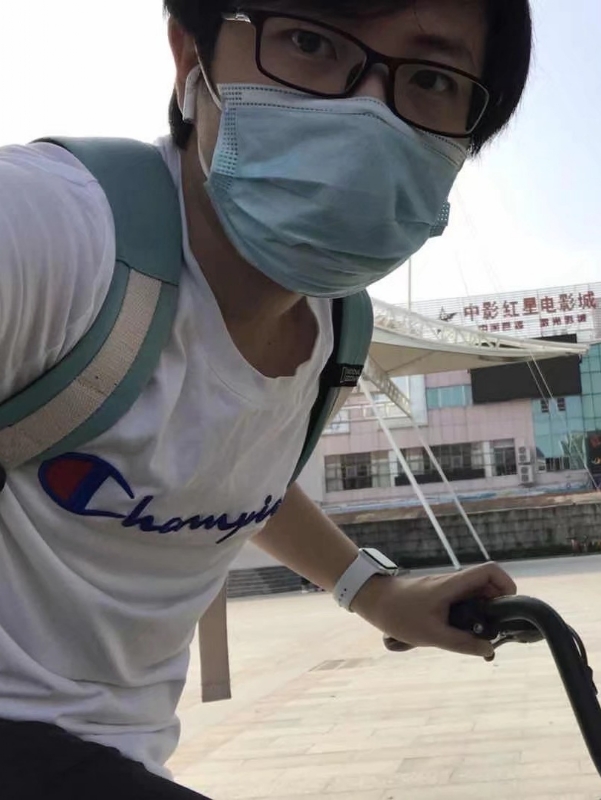 丁先生的第二张照片--南京相亲服务中心