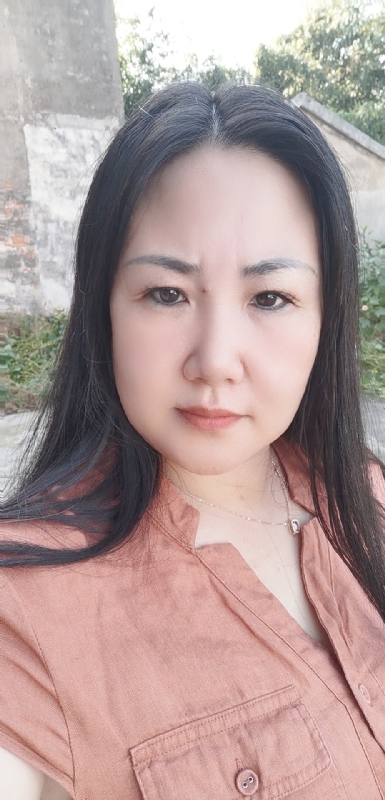 乖乖一女的第一张照片--南京相亲服务中心