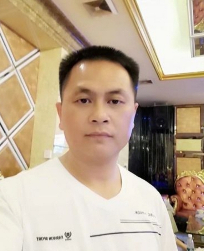 小梁的第一张照片--南京相亲服务中心