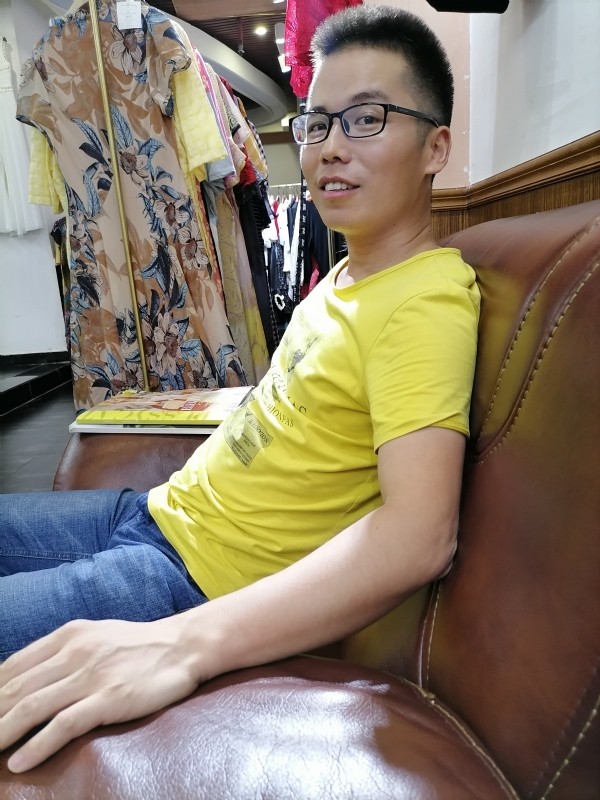 汪顺鹏的第一张照片--南京相亲服务中心