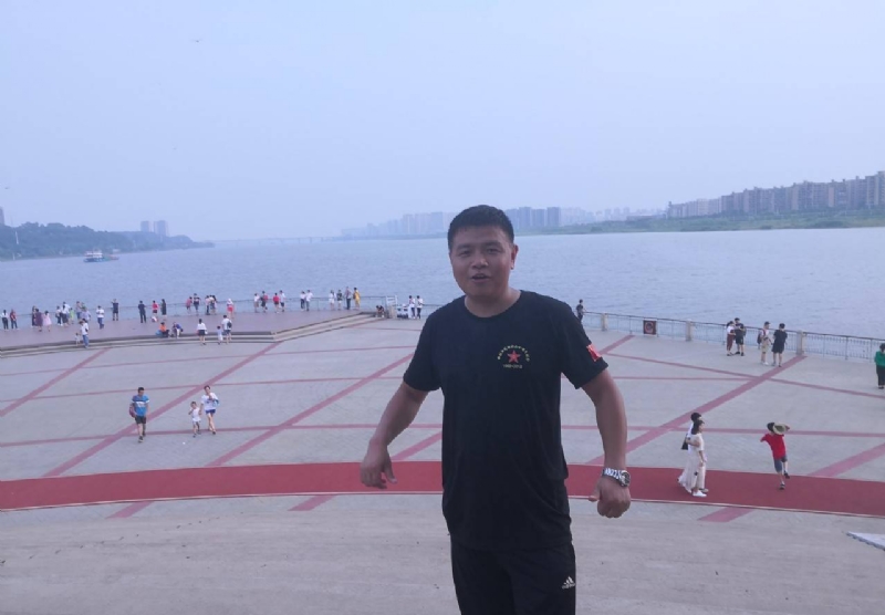 曾经心疼的我的第一张照片--南京相亲服务中心