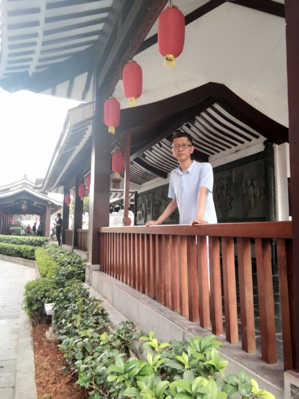 lijian的第一张照片--南京相亲服务中心