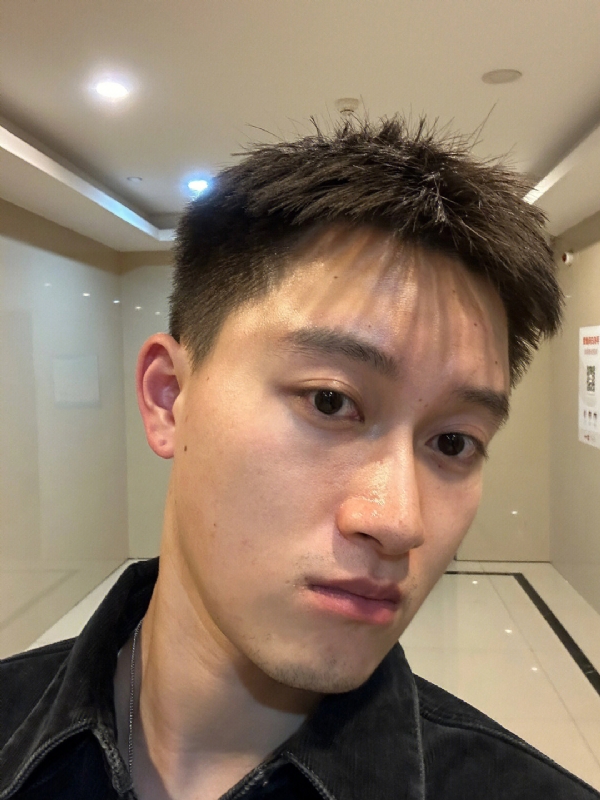 月光之下的第一张照片--南京相亲服务中心
