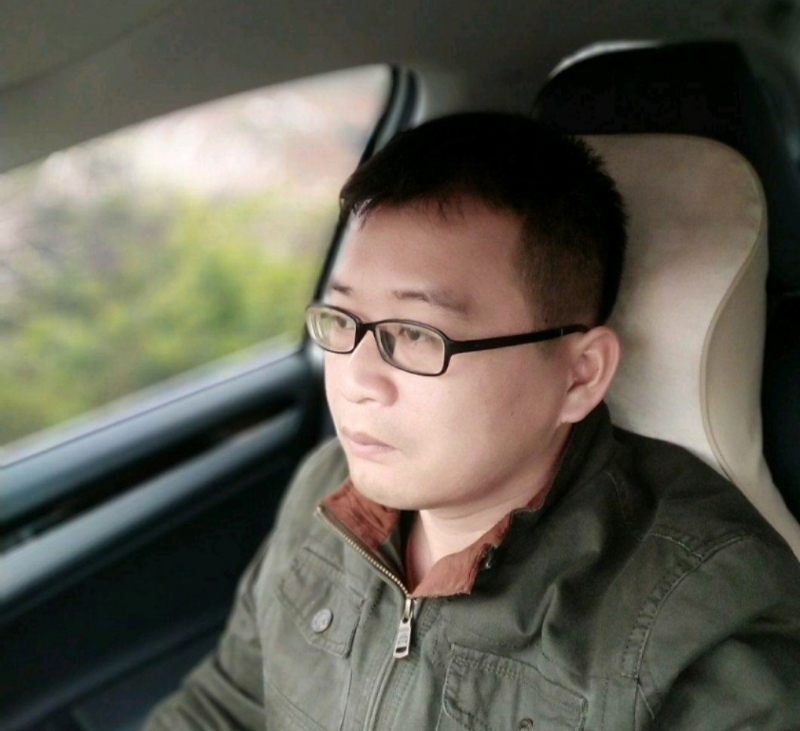 海风吹动你的心的第一张照片--南京相亲服务中心