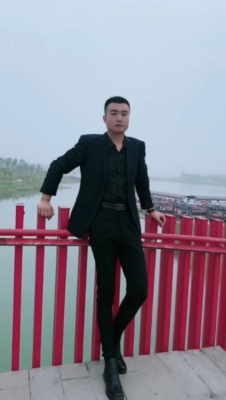 Albert的第二张照片--南京相亲服务中心