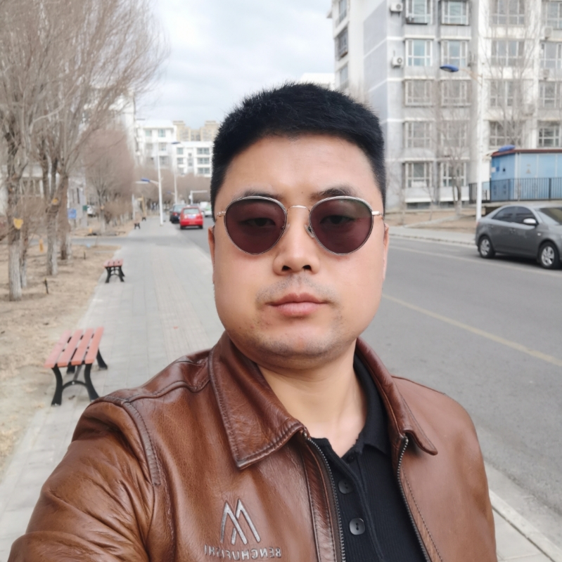 月下听风的第一张照片--南京相亲服务中心