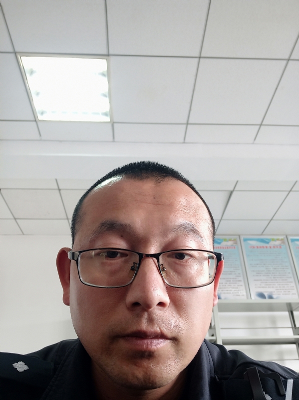 布鲁斯贺的第三张照片--南京相亲服务中心