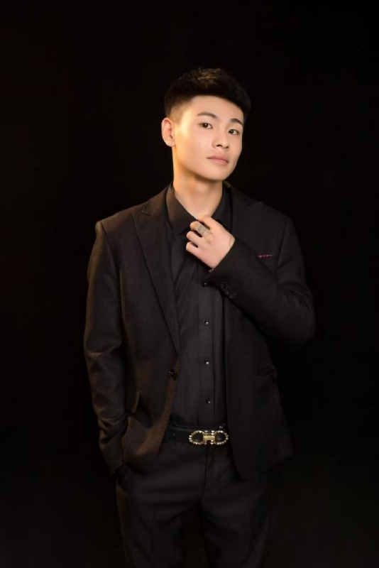 刘小船的第一张照片--南京相亲服务中心