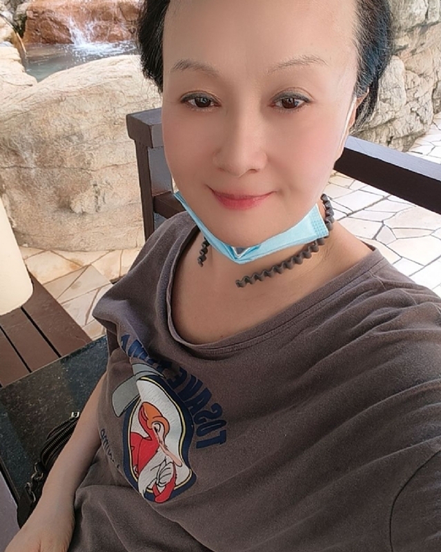 hong的第三张照片--南京相亲服务中心