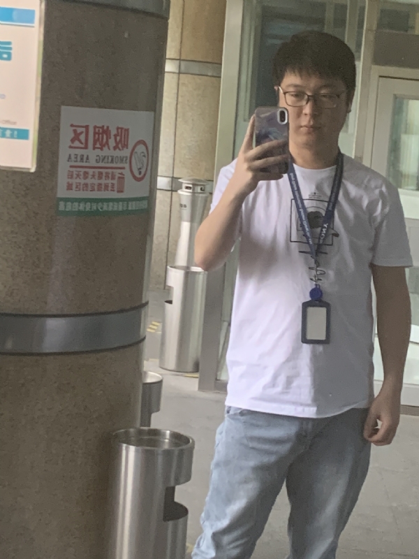 潜伏的第一张照片--南京相亲服务中心